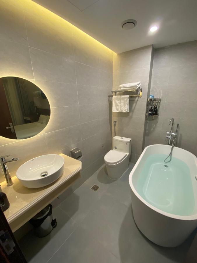 Moonlight Hotel Ha Long Dış mekan fotoğraf